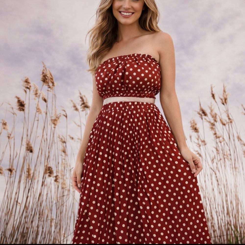 Vada Winter Trending Instagram Polka Dot Two-Piece skirt set.